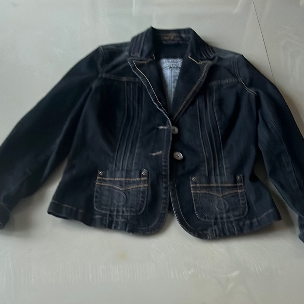 Like new Dark Navy Blue Jean Blazer with Cropped Fit